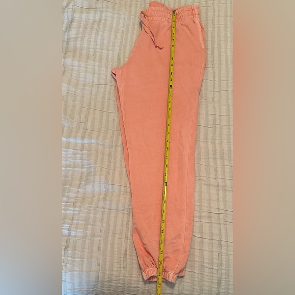 Old Navy Joggers - Picture 4 of 6